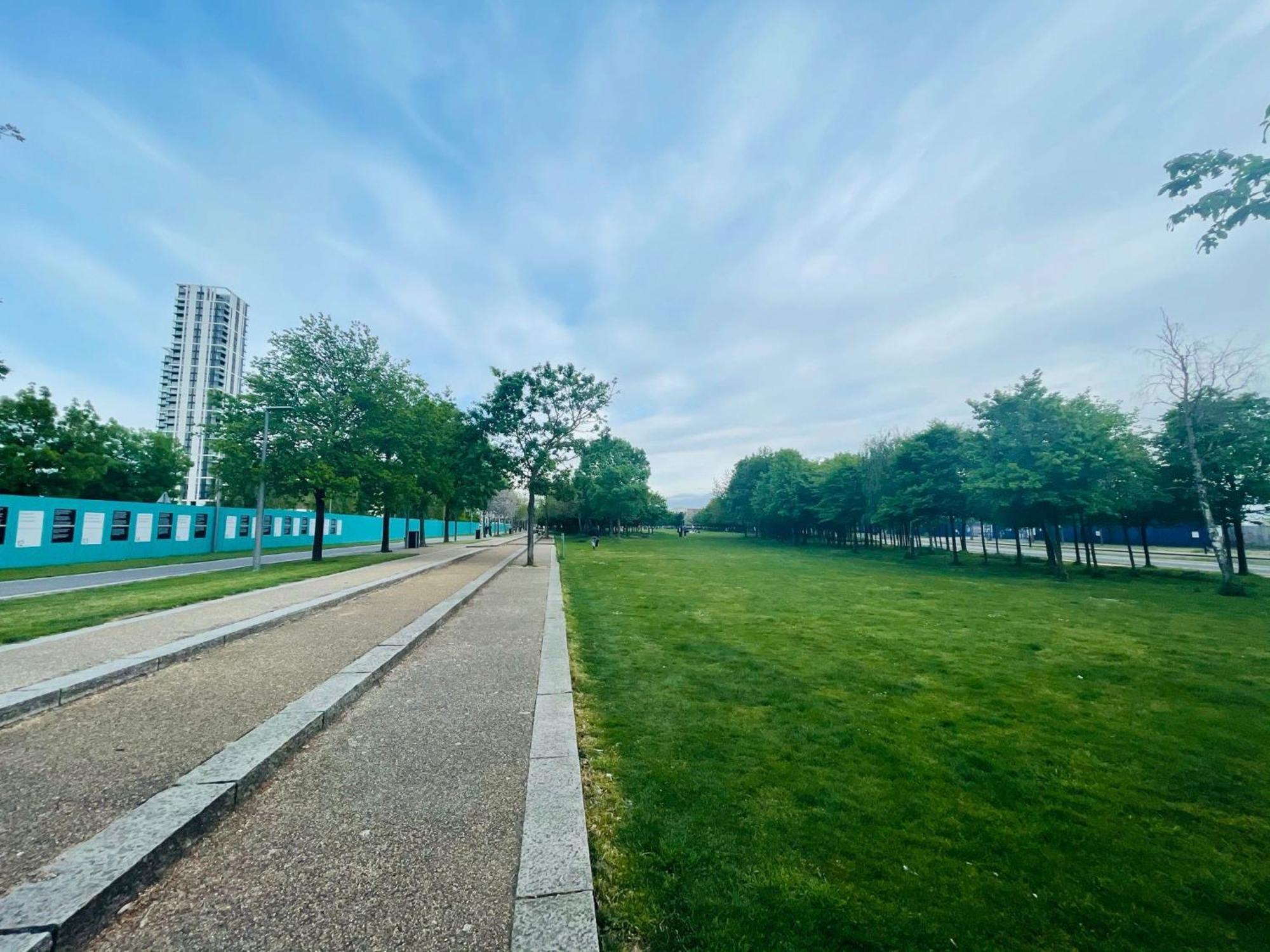 Greenwich Apartment With A River View & Balcony Near The 02 Arena & North Greenwich With Free Wifi & Fast Links Into Central London Exterior photo